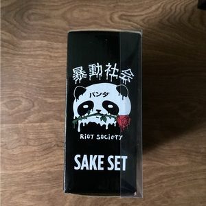 Riot Society Sake Set